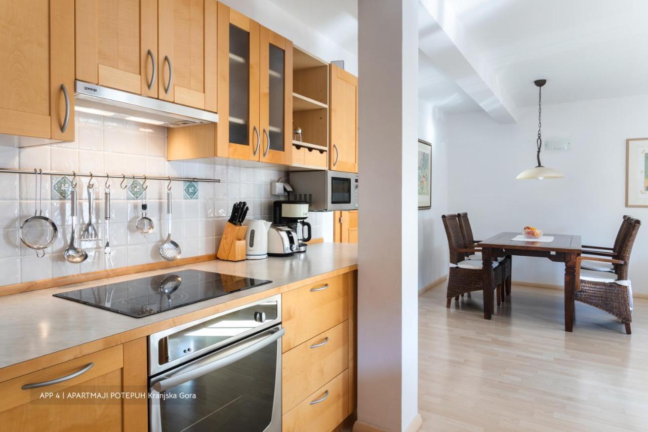 Apartmaji Potepuh ครานสกา โกรา ภายนอก รูปภาพ